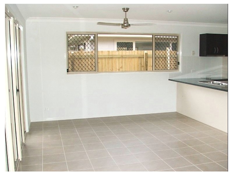 10A Karawatha Street, Springwood QLD 4127