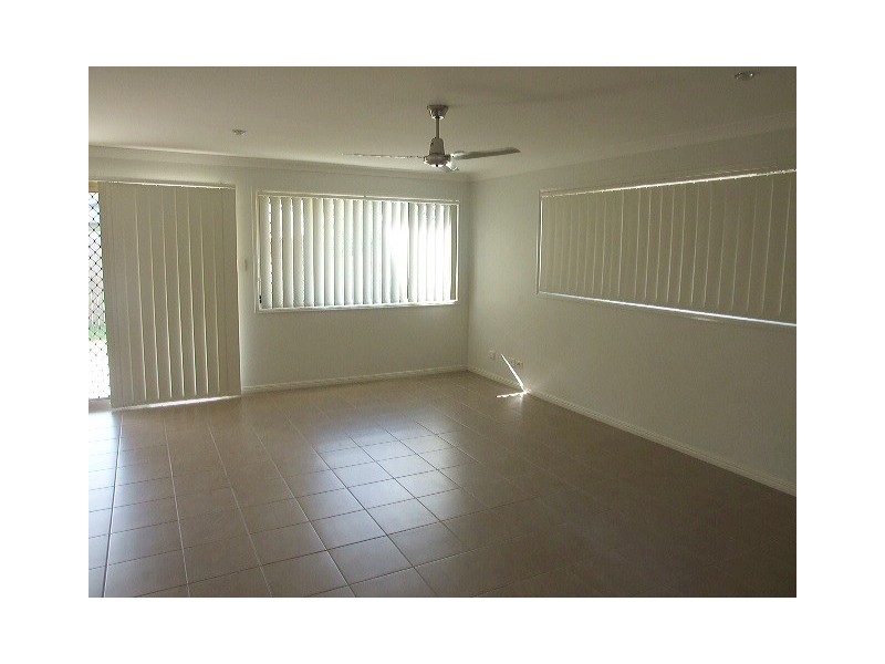 10B Karawatha Street, Springwood QLD 4127