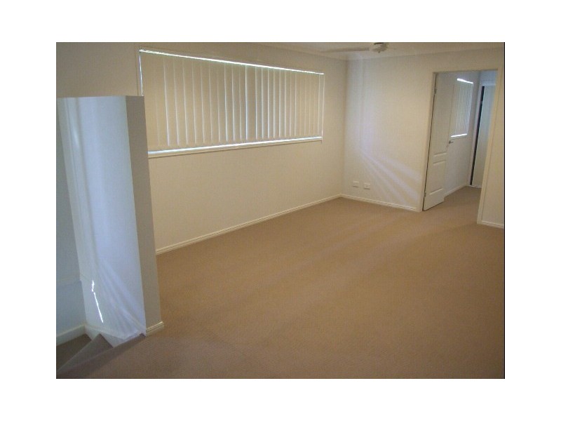 19A TOWER STREET, Springwood QLD 4127
