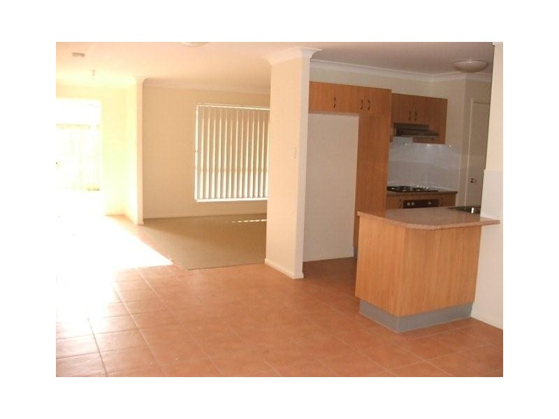 48 MOFFATT RD, Waterford West QLD 4133