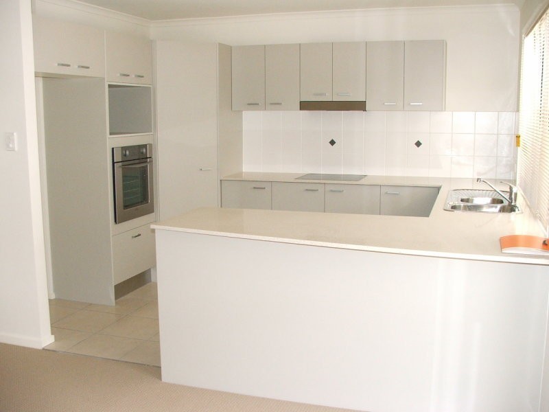 8/37 ARTHUR ST, Caloundra QLD 4551