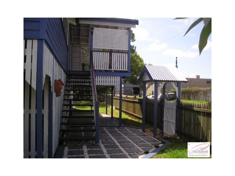 2/88 LONGLANDS STREET, East Brisbane QLD 4169