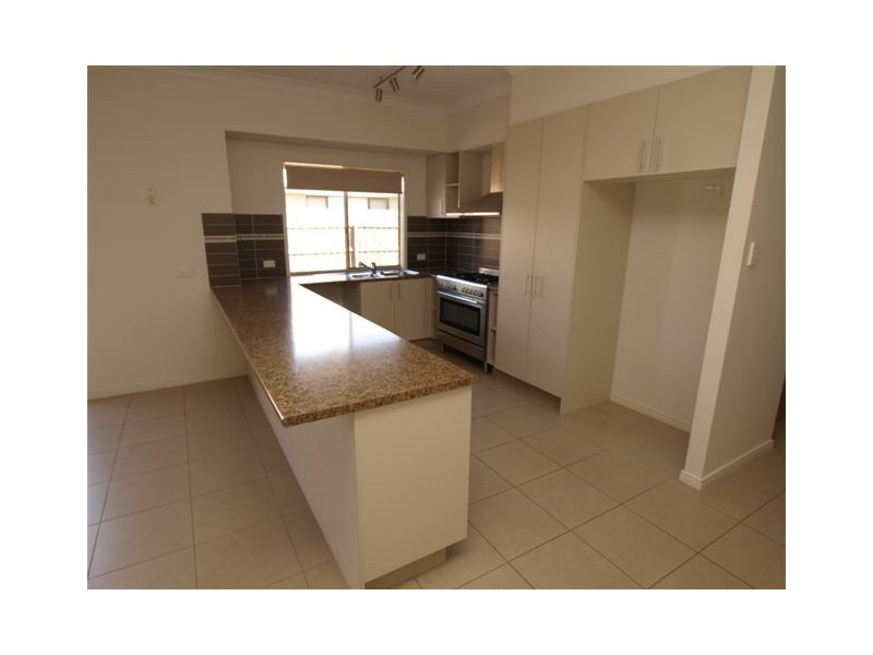 54 Baybrezze Cres, Murrumba Downs QLD 4503