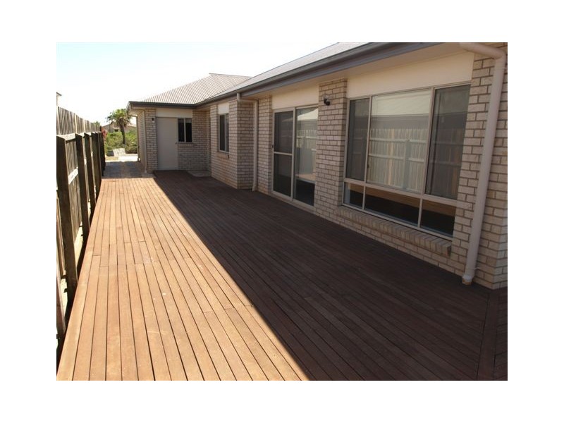 54 Baybrezze Cres, Murrumba Downs QLD 4503