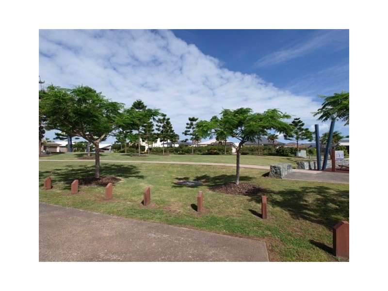 54 Baybrezze Cres, Murrumba Downs QLD 4503