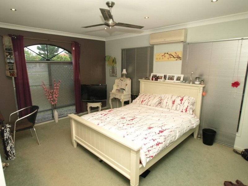 24 DENISON PARADE, North Lakes QLD 4509