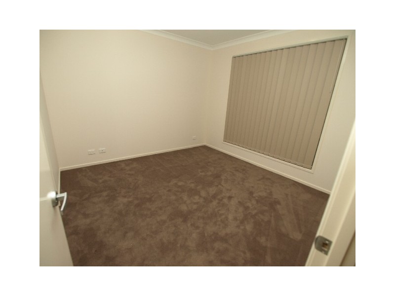 19 EATON CLOSE, North Lakes QLD 4509