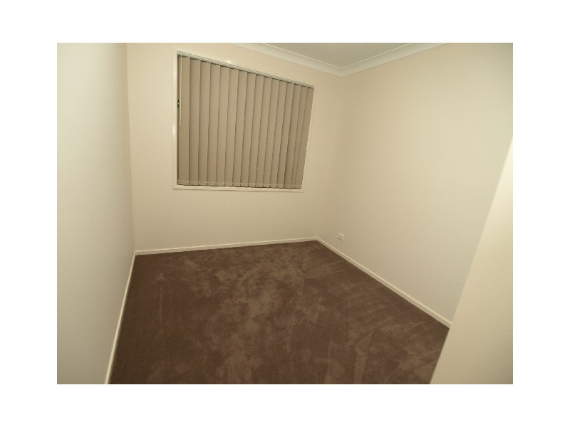 19 EATON CLOSE, North Lakes QLD 4509