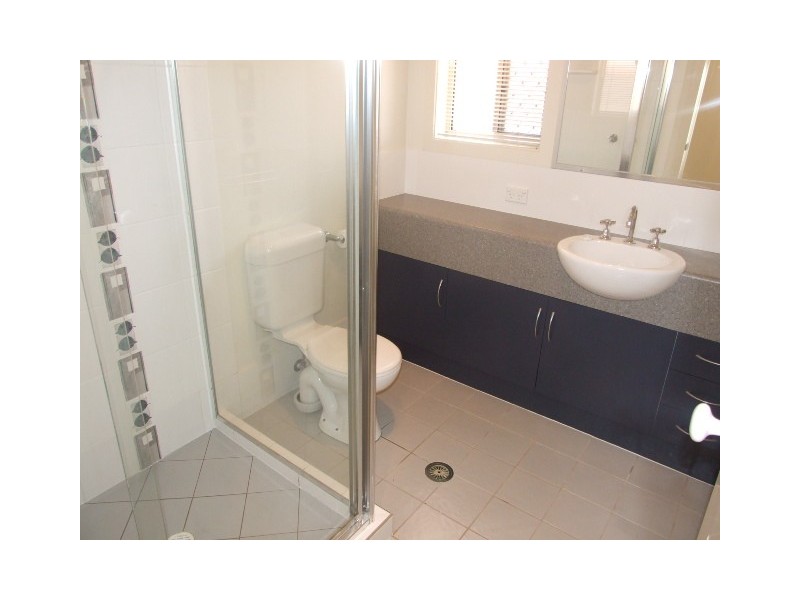 1 Tom Place, Birkdale QLD 4159