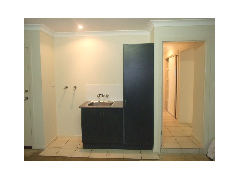 1 Tom Place, Birkdale QLD 4159