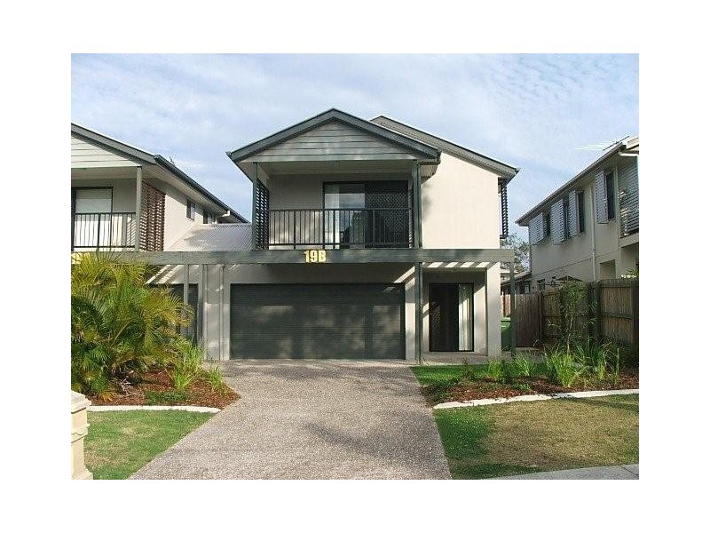 19B TOWER STREET, Springwood QLD 4127