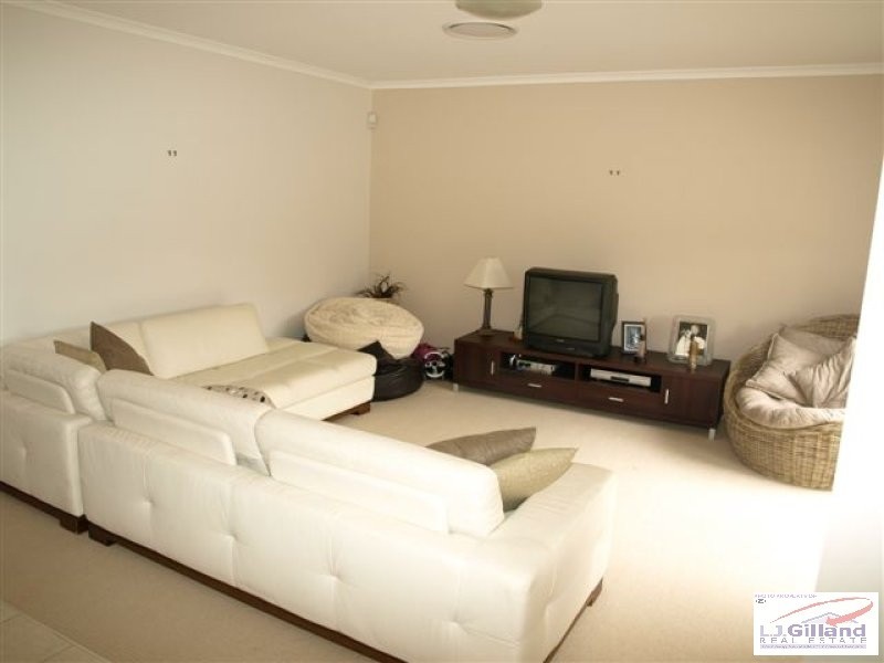 8 DRUMMOND COURT, North Lakes QLD 4509