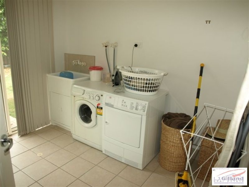 8 DRUMMOND COURT, North Lakes QLD 4509