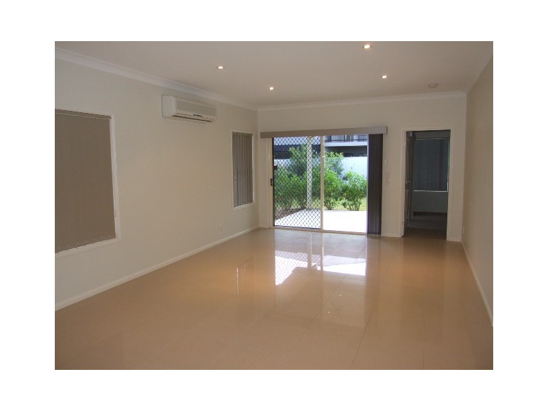 18 Allenby Close, North Lakes QLD 4509