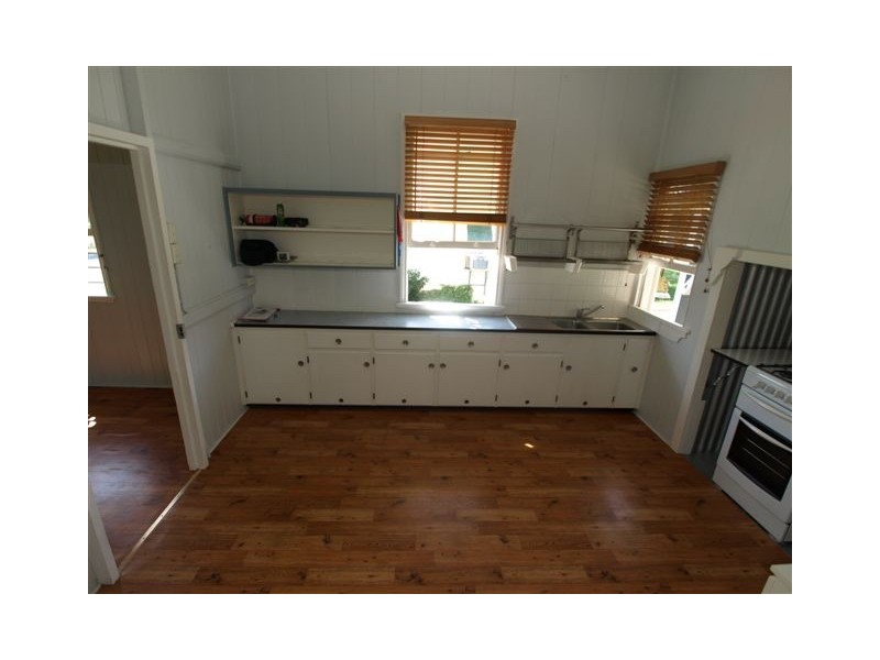16 Newtown Street, East Ipswich QLD 4305
