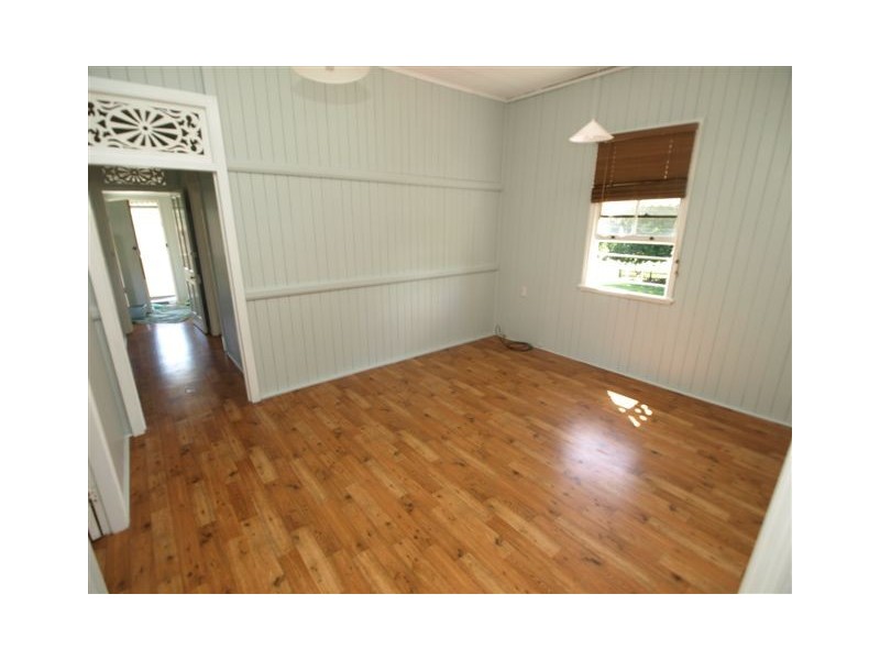 16 Newtown Street, East Ipswich QLD 4305