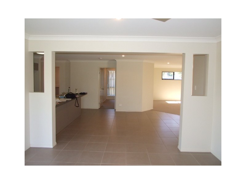 70 Bunker Road, Victoria Point QLD 4165