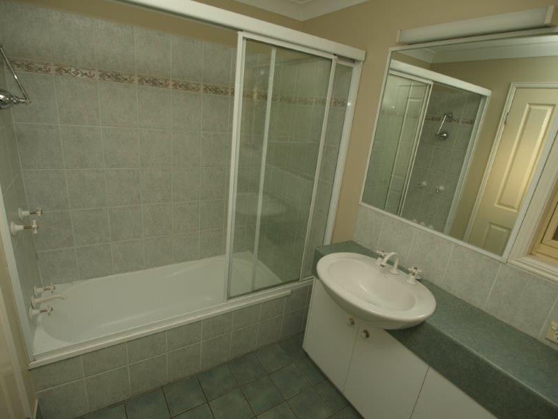 33 GARRICK TERRACE, Herston QLD 4006