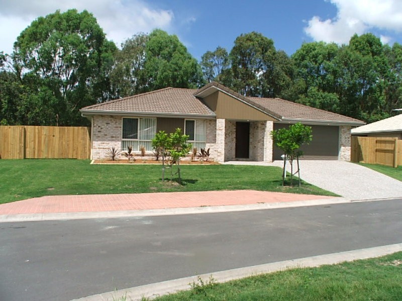 17 YOVAN STREET, Loganlea QLD 4131