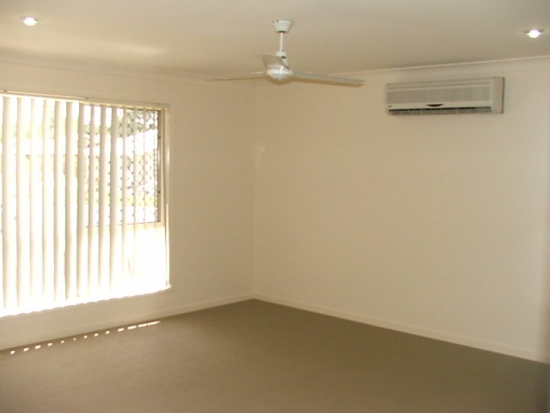 17 YOVAN STREET, Loganlea QLD 4131