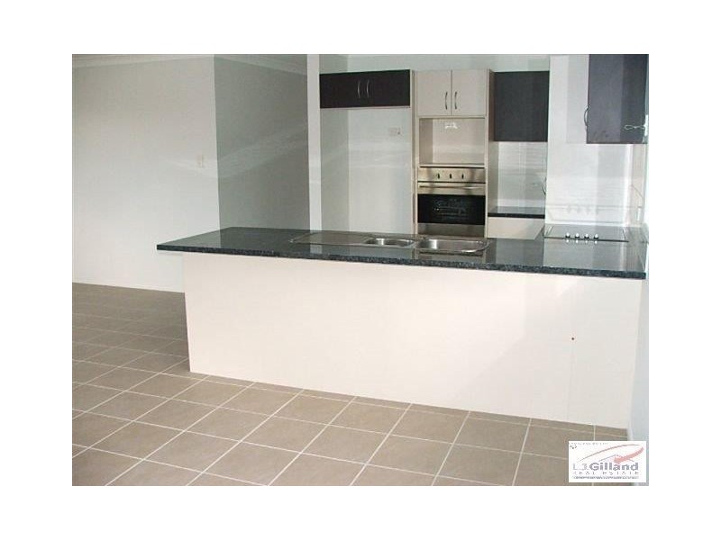 10A KARAWATHA STREET, Springwood QLD 4127