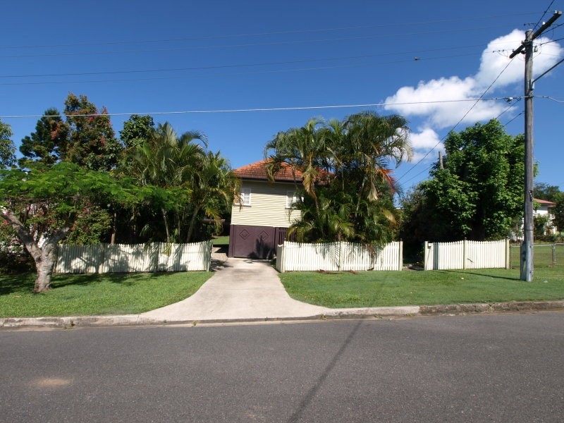 9 Barrhead Street, Wavell Heights QLD 4012