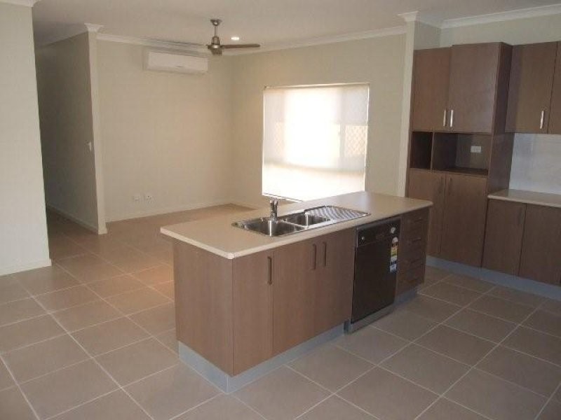 4 Jan Court, Caboolture QLD 4510