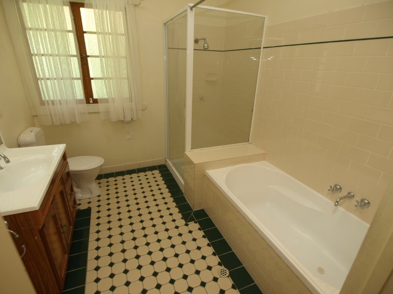 9 Barrhead Street, Wavell Heights QLD 4012