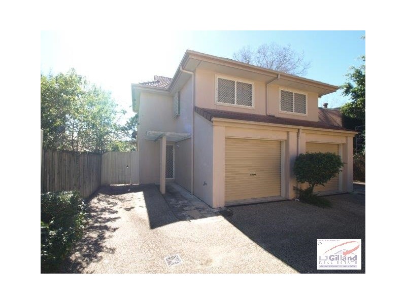 3/140 Carmody Road, St Lucia QLD 4067