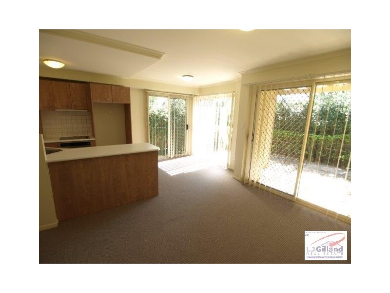 3/140 Carmody Road, St Lucia QLD 4067