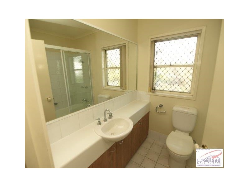 3/140 Carmody Road, St Lucia QLD 4067