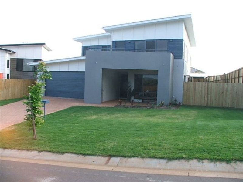 16 Whatmore Place, Manly West QLD 4179