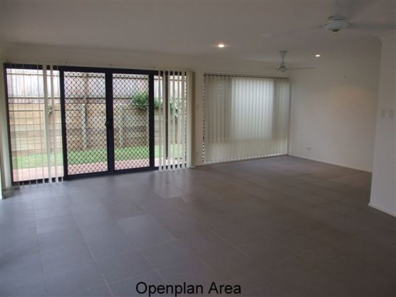 16 Whatmore Place, Manly West QLD 4179