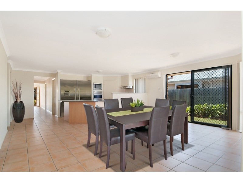30 Aird Street, Sandstone Point QLD 4511