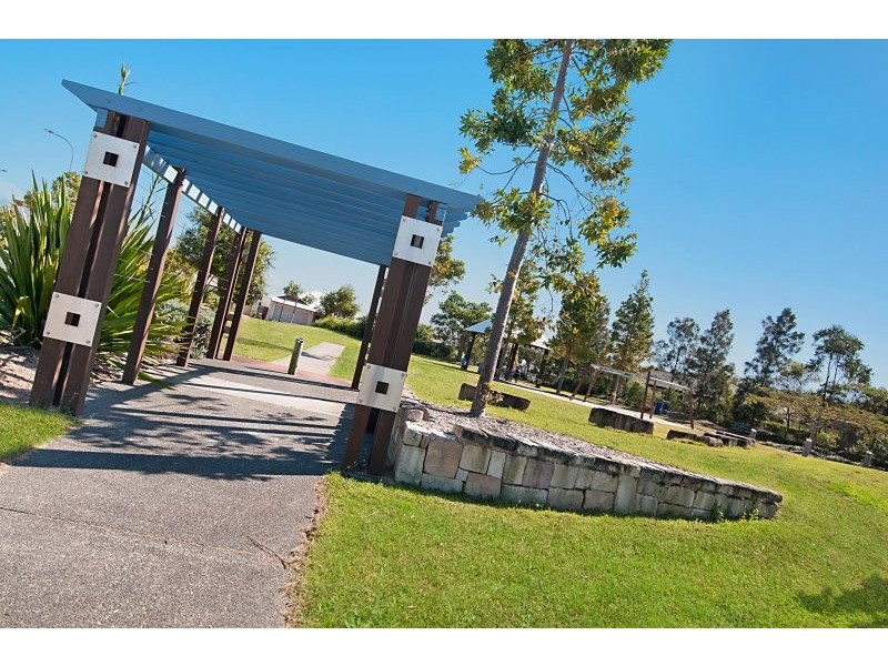 30 Aird Street, Sandstone Point QLD 4511