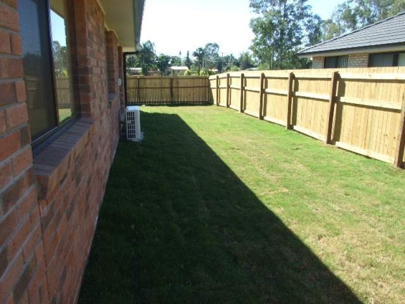 4 Zachary Street, Eagleby QLD 4207