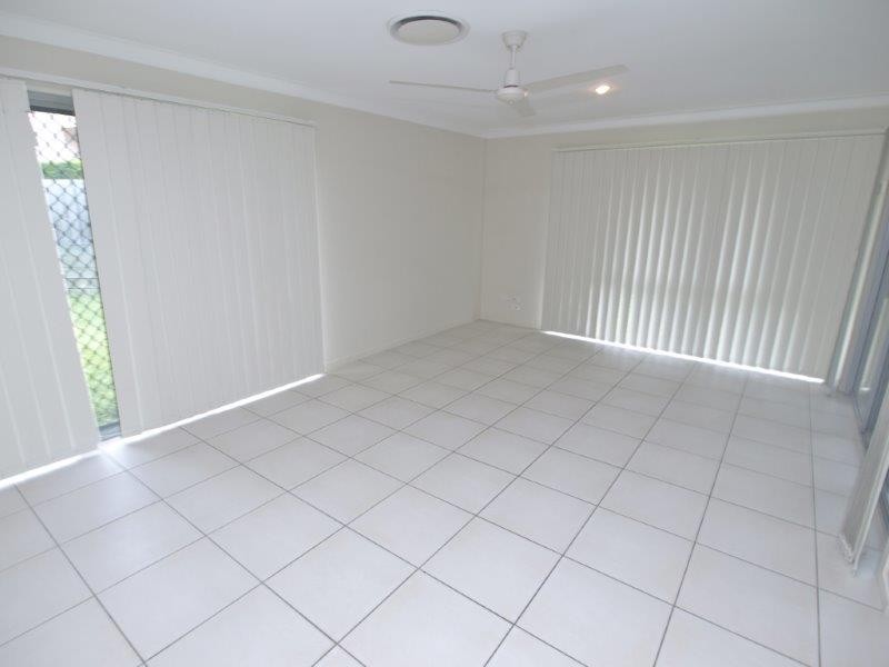 3 Camphorlaurel Court, Mcdowall QLD 4053