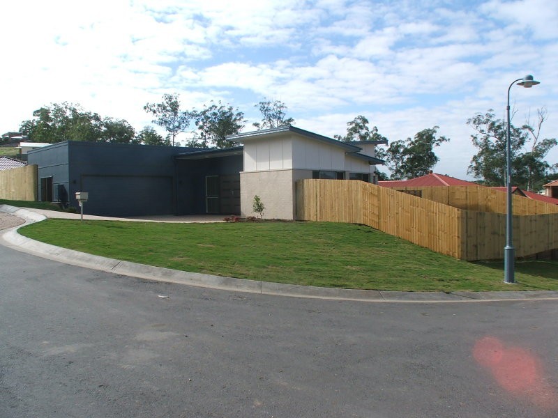 4 Bonica Court, Eatons Hill QLD 4037