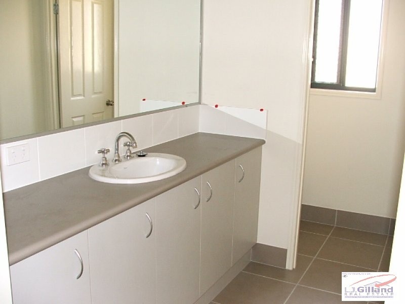 70 Bunker Rd, Victoria Point QLD 4165