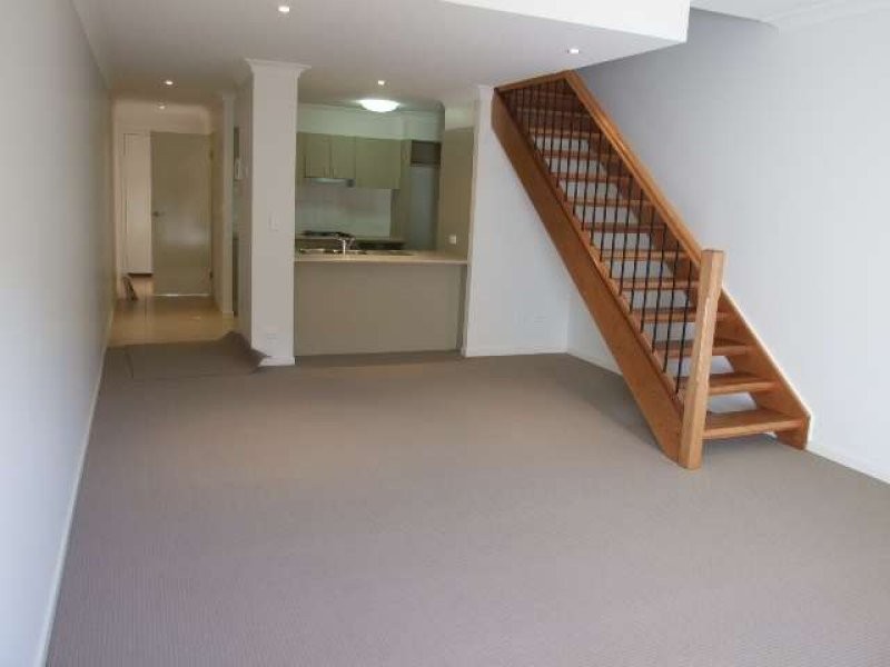 2/1 Anthony Street, Kingston QLD 4114