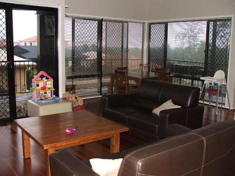 20 Tullipwood Place, Moggill QLD 4070