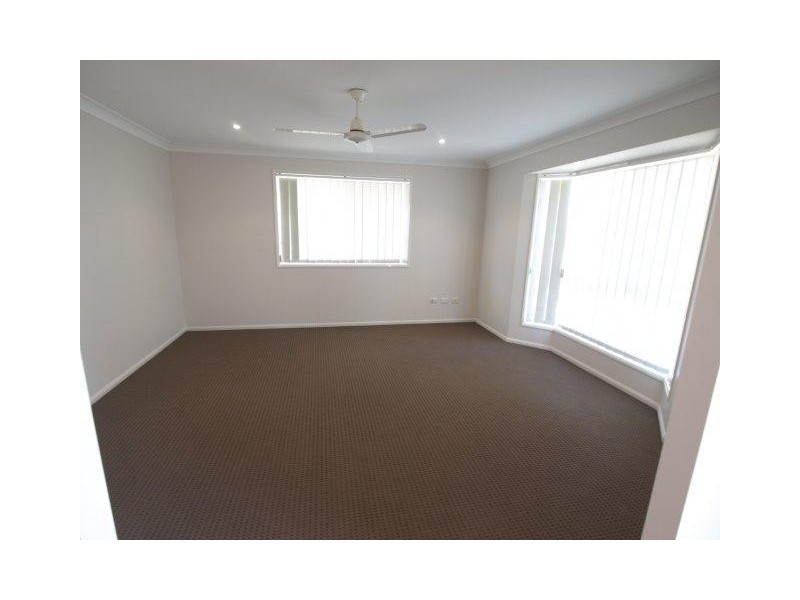 18 Page Street, North Lakes QLD 4509