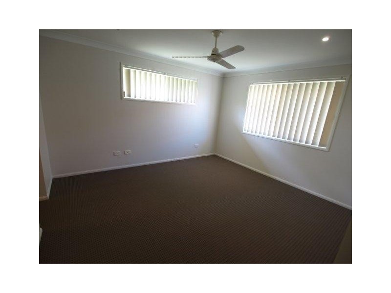 18 Page Street, North Lakes QLD 4509