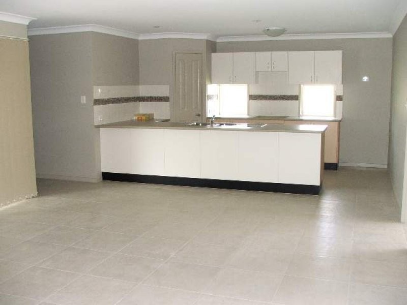 11 Yovan Court, Loganlea QLD 4131