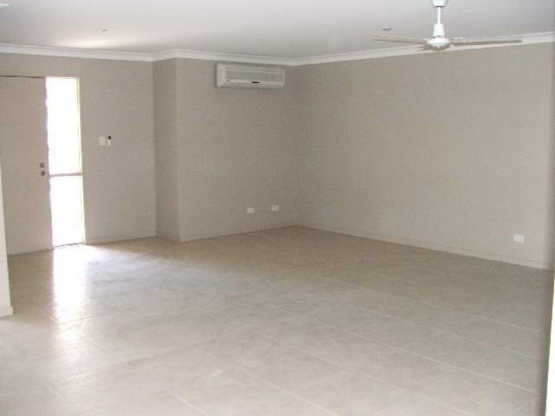 11 Yovan Court, Loganlea QLD 4131