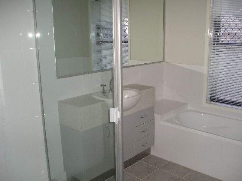 33 Dalewood Place, Moggill QLD 4070