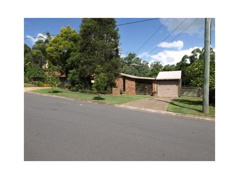 17 sherwood Cresent, Daisy Hill QLD 4127