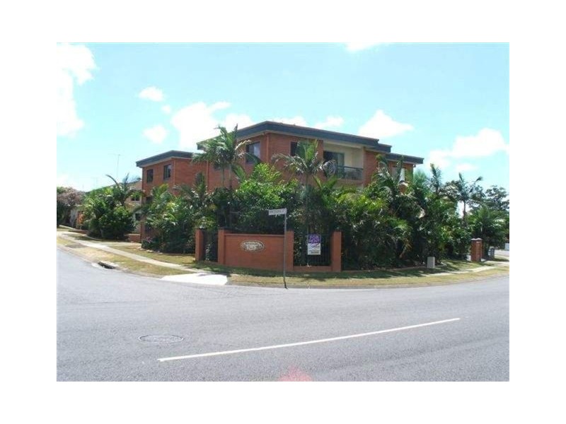 2/6-8 Greenmeadow Road, Mansfield QLD 4122