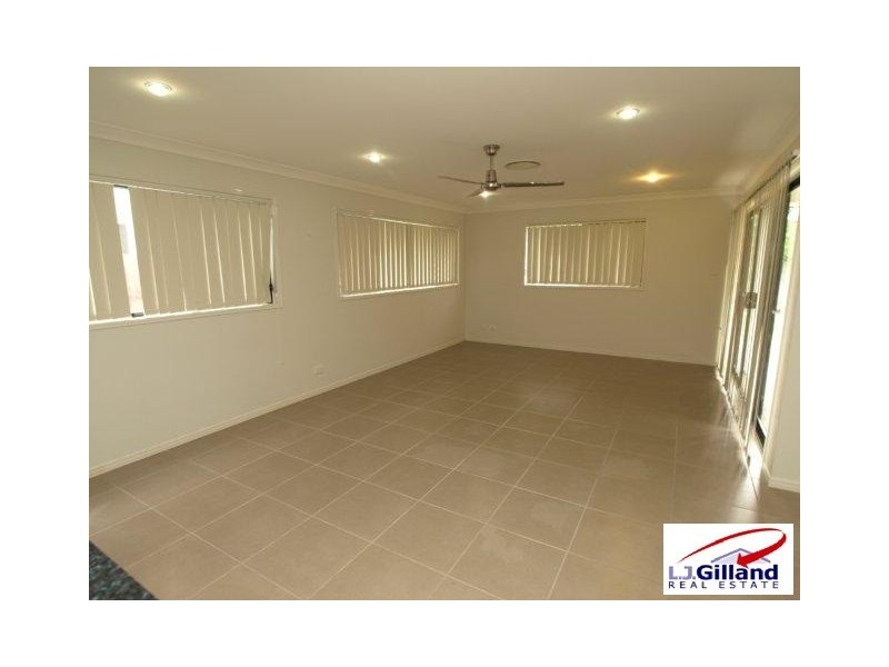 8B Karawatha Street, Springwood QLD 4127