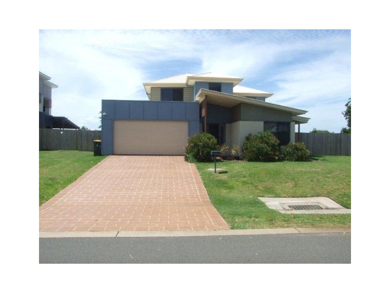 1 David Place, Manly West QLD 4179